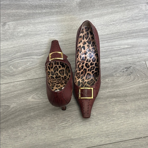 Dolce & Gabbana Shoes - Dolce & Gabbana Vintage Brown Burgundy Women's Pointy Shoes with Gold Buckle